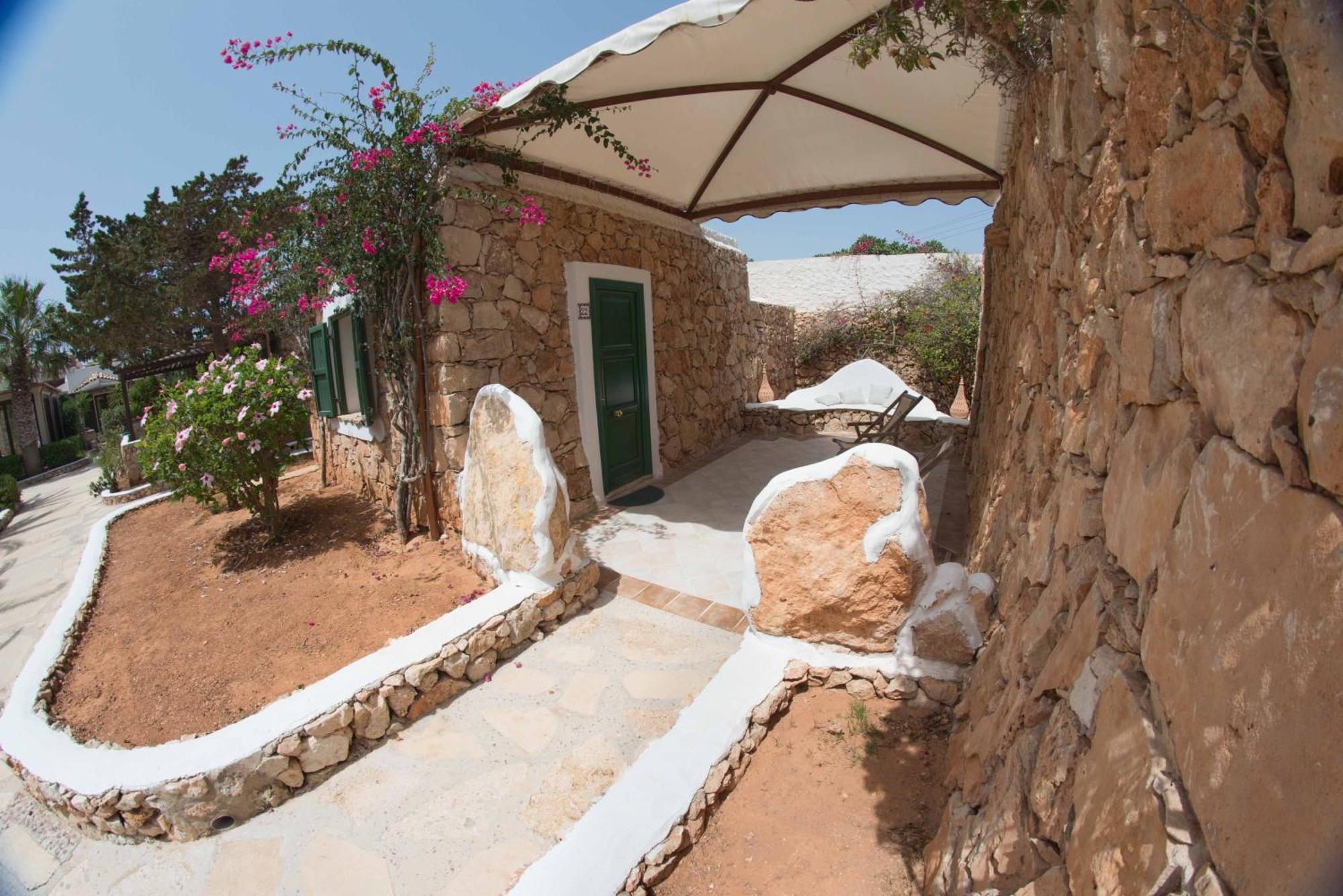 Cupola Bianca Resort Lampedusa Exterior photo